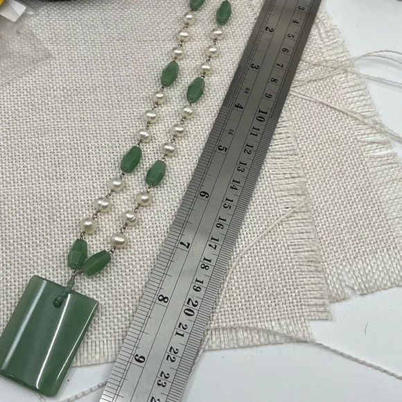 Vintage Green Jade & Pearl Sterling Silver Pendant Necklace 16" - Picture 10 of 17